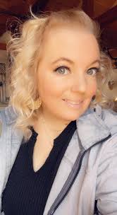 Pixie cut for thin and fine hair with alopecia