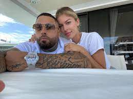 Nicky jam, j balvin & more speak out against latin grammys nominations | thr news. Nicky Jam S Baby Mothers Are Perfectly Fine Away From The Spotlight