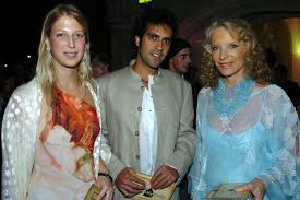 Boelyn's daughter, queen elizabeth i, known as the virgin queen, also reportedly lurks inside windsor castle as well. Lady Gabriella Windsor S Ex Claims They Took Ecstasy At Windsor Castle And Swam Naked In Queen S Swimming Pool At Buckingham Palace Mirror Online