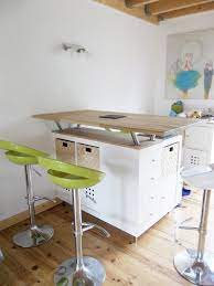 transformez l ikea kallax dans un bar ou un bloc cuisine magnifique voici les 8 hacks ikea malins diy idees cre ikea mobilier de salon amenagement cuisine