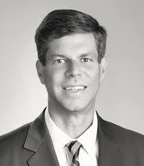Eric Skelly is a litigation attorney in Dinsmore's Boston office.