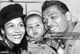 28 fotos e imágenes de alta resolución de Edna Holly