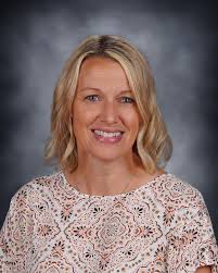 Holly Olson's Instagram, Twitter & Facebook