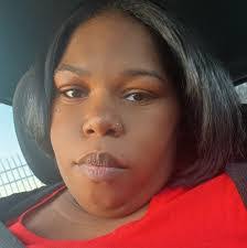 Shamara Moore's Instagram, Twitter & Facebook