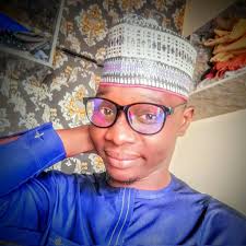 Irin wannan ɗan bokitin fa akwai ɗibar nakiya da alkaki.