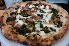 Check spelling or type a new query. La Guerra Della Pizza Salsicce E Friarielli E Scontro Tra I Pizzaioli Napoletani Voce Di Napoli