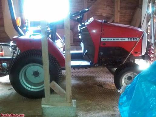 Massey Ferguson 1215 Tractor