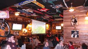 Irish restaurants bars cocktail lounges. The Wild Rover Irish Sports Bar Barcelona