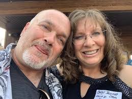 Nina Crowe's Instagram, Twitter & Facebook