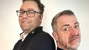 Ungewöhnliche Familie: „Der Ex und der Neue“ erzählen in Podcast von ihrem  Patchwork-Wahnsinn