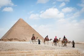 The pyramids of giza were on my bucket list for ages…i mean, egypt as a a few essential tips will allow you to snap amazing photos at the pyramids of giza without spending hours searching you can also hop a camel from this point and ride to a backside vantage point of the queen's pyramids. Best Time For Camel Riding At Giza In Pleasant Weather Egypt 2021
