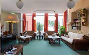 Als schönstes und ältestes seebad auf der insel rügen lädt binz mit. Unser Pflegeheim Im Herzen Von Glauchau Haus Felicitas
