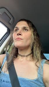 Hi! I'm aerynn, I'm 23 and I'm looking for friends!! I'm a toy collector  and anime nerd looking for pals with similar interests, or folks who also  have niche hobbies.I'm a bit