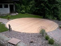 Holzterrasse Larche Wenns Rund Laufen Soll Holzterrasse Poolumrandung Holz Terrasse Holz