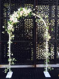 Black And White Wedding Arch Decorations Pin By Charla Gustin On By Flower Jar The Ceremony Diy Wedding Arch Arch Decoration Wedding White Wedding Arch
