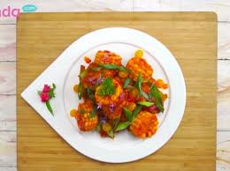 Memiliki cita rasa pedas dan menggugah selera, dijamin ayam penasaran seperti apa cara membuat ayam masak merah ini? Resep Ayam Saus Pedas Lezatnya Mantap