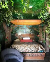 A Pretty Cool Hotel Tour On Instagram Jungle Themed Suite At America S Best Value Inn Oasis Of Eden In Yucca Valley Ca Please Notice The Very Cool Headboar