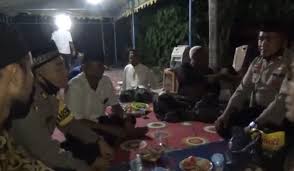 Berbagi ke twitter berbagi ke facebook bagikan ke pinterest. Viral Kisah Rangga Bocah Sd Yang Tewas Karena Lindungi Ibunya Saat Akan Diperkosa Bagian 1