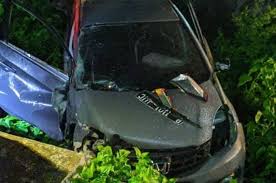 Ini ialah konsep rekaan kereta f1 untuk tahun 2056 yang dihasilkan oleh nathan dearsley yang menggunakan semula livery klasik ini. Lolos Dari Maut Mahasiswi Terjebak Di Dalam Honda Mobilio Dan Diterjang Kereta Mental Lalu Terjun Ke Selokan Gridoto Com