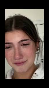 Pin By Charli 3 On Charli Crying In 2020 Celebrity Moms Charlie Video Choreography Videos