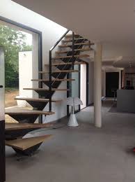 Escalier Metallique Quart Tournant A Vergeze Escalier Metallique Idees Escalier Escalier Fer