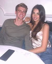 Patrick james bamford (born 5 september 1993) is an english professional footballer who plays as a striker for premier league club leeds united. Leeds Striker Patrick Bamford Salary And Net Worth Bio Age Girlfriend Relationship Family