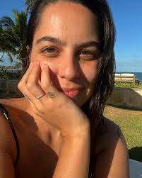 My love is all I have to give Without you I don't think I can live 💕💕