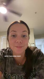 “hey siri, set a reminder for sept 29th” #newmusic #fyp @KARIS