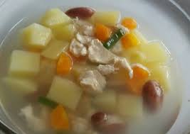2.tumis bawang putih dan bawang bombay dengan margarine sampai harum. Sup Ayam Kentang Wortel Sluurpp Nikmatnya Sup Kentang Yang Hangat 6 Potong Paha Ayam Banyaknya Sesuai Selera