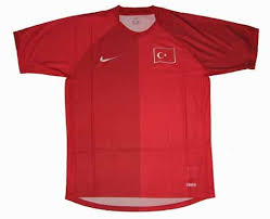 Am ende der fußballweltmeisterschaft 2002 feierte das nationalteam den bisher größten erfolg mit dem. Int Trikots