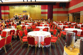 Dewan ini sudah ada pada 1945 dan markas besar ada di new york amerika serikat. Perkahwinan Outdoor Perantau Hill