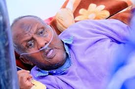 Wasiirka Wasaaradda Warfaafinta JSL Oo Cisbitaalka Ku Booqday Agaasimaha  Telefishanka Qaranka Oo Xaalad Caafimaad U Yaala Royal Ee Hargeysa. Aynu u  ducayno in Alle swc caafimaad siiyo.