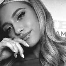 Debra Everson's Instagram, Twitter & Facebook