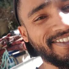 What planet is this man from? Because I've never seen a green flag like him 