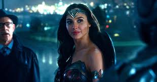 Chris pine, gal gadot, robin wright and others. Wonder Woman Producer Wonder Woman 1984 Is Not A Sequel