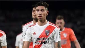 1 de janeiro de 1997) é um jogador de futebol argentino que atua como lateral direito do river plate 1. Gonzalo Montiel Mundo Albiceleste