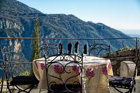 Attractions, marchés proches de gourdon. Restaurant In The Village Of Gourdon Alpes Maritimes France Village