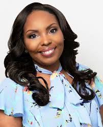 Chantel Ross's Instagram, Twitter & Facebook