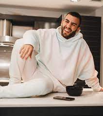 Manuel turizo zapata, better known as manuel turizo and by the acronym mtz, is a colombian reggaeton singer. Manuel Turizo In 2021 Style Fashion Normcore