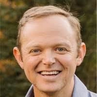 Kate Balog's Instagram, Twitter & Facebook