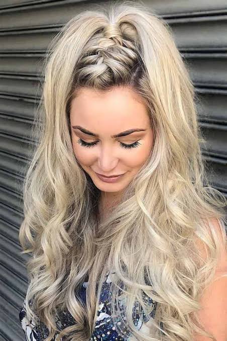 29 Quick And Easy Half Ponytail Hairstyles For Straight And Curly Hair