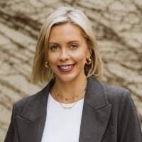 Victoria Fenner's Instagram, Twitter & Facebook