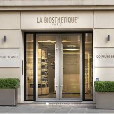 Une relation indissociable qui occupe nos scientifiques depuis la création de la biosthétique. La Biosthetique Coiffure Beaute Paris Coiffeur Adresse Avis