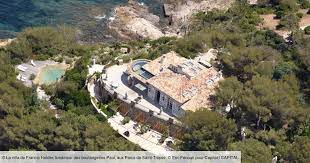 6055 rolling road south, scottsville, virginia, united states, 24590 the former home of french billionaire, businessman and art collector, bernard arnault, sits on 4,500 acres in scottsville, virginia. Les Parcs A Saint Tropez La Cite Interdite Aux Non Milliardaires Capital Fr