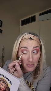 Let's attempt another Christmas look today!, ❤️🤍❤️🤍