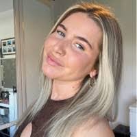 Abigail Ainsworth's Instagram, Twitter & Facebook