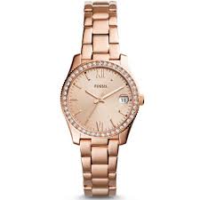 De dior à fossil en passant par chaumet, elles défient les traces du temps pour devenir des pièces cultes à l'aura intemporelle. Montre Fossil Es4318 Montre Scarlette Strass Acier Or Rose Femme Sur Bijourama Montre Femme Pas Cher En Ligne