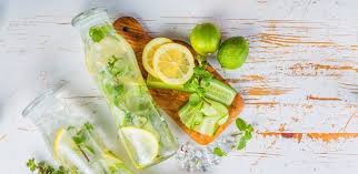 Zu schweres essen, kohlensäurehaltige getränke, stress, genetische veranlagung zu empfindlichem magen und darm: Detox Wasser Rezepte Die Beim Abnehmen Helfen