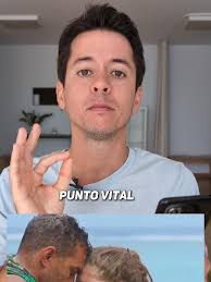 Machaga Y Medallita Beso En La Boca