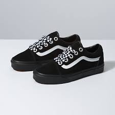 Each of the van loops back on itself down the middle. Check Lace Old Skool Shop At Vans